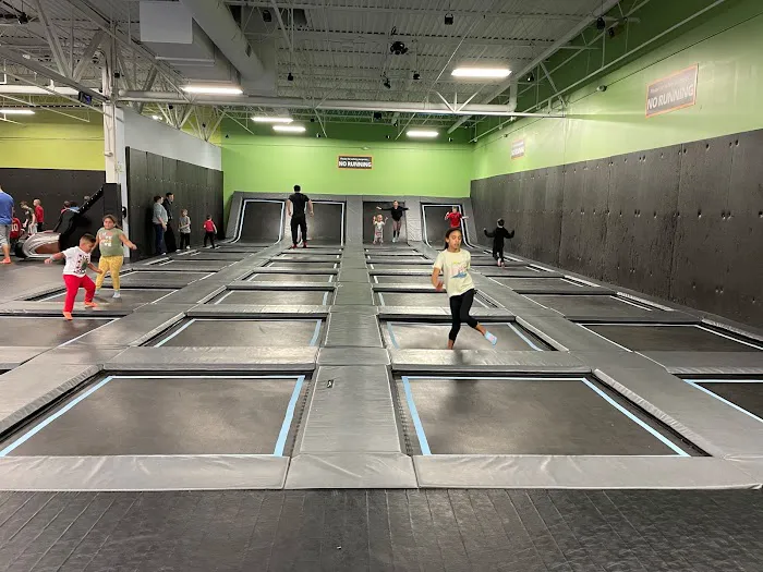 Spring City Indoor Trampoline Park Picture 2