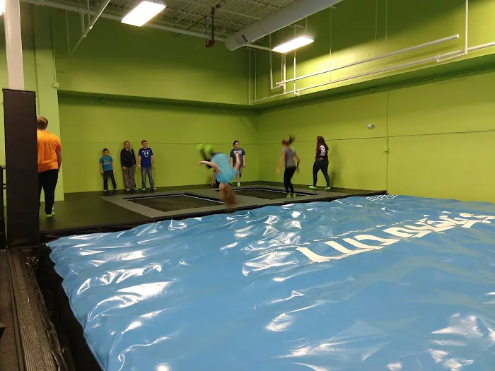 Spring City Indoor Trampoline Park Picture 7
