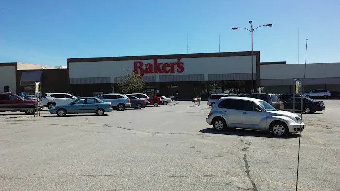 Plaza North Shopping Center Picture 6