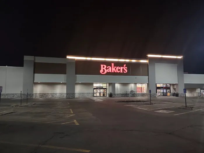 Plaza North Shopping Center Picture 8