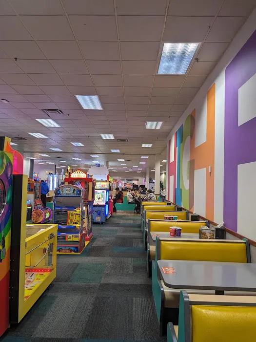 Chuck E. Cheese Picture 7