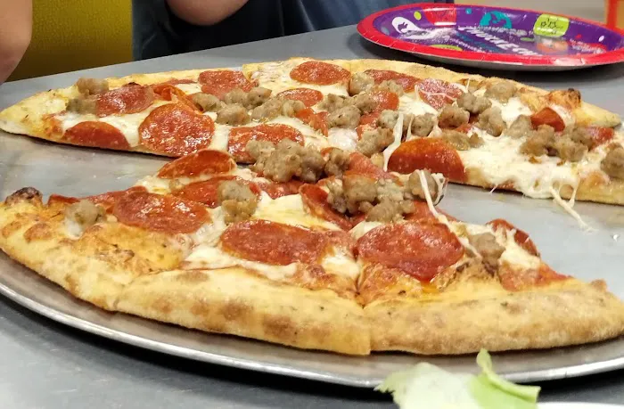 Chuck E. Cheese Picture 10