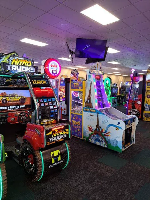 Chuck E. Cheese Picture 4