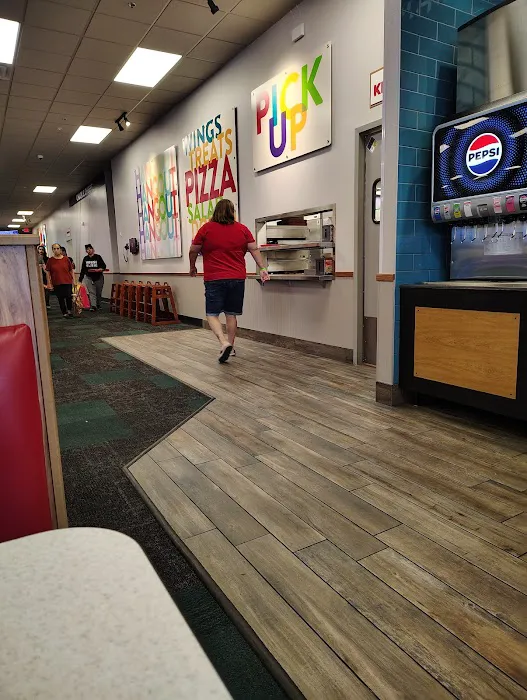 Chuck E. Cheese Picture 6