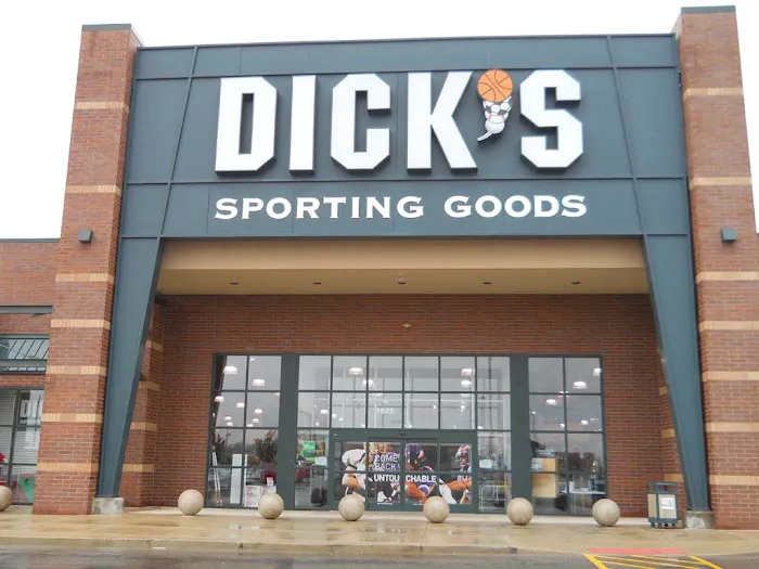 DICK'S Sporting Goods Picture 9