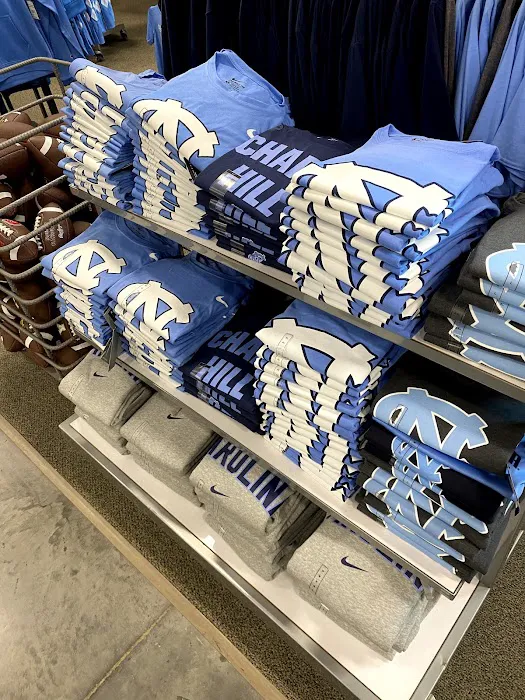 DICK'S Sporting Goods Picture 8