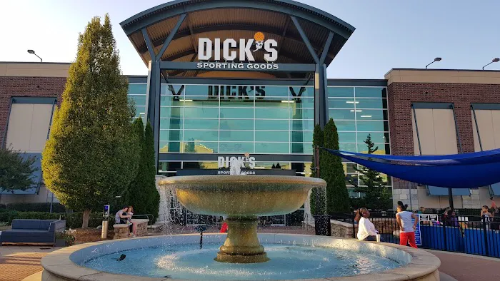 DICK'S Sporting Goods Picture 7