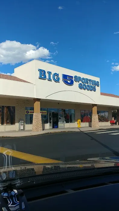 Big 5 Sporting Goods Picture 4