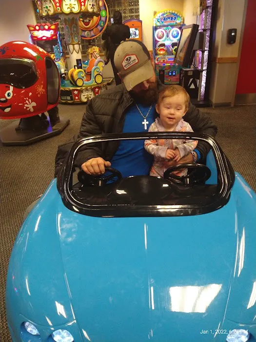 Chuck E. Cheese Picture 8