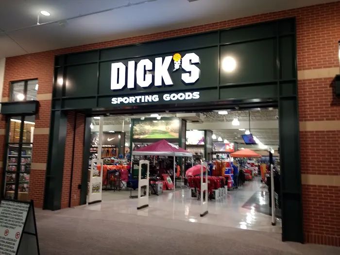 DICK'S Sporting Goods Picture 5