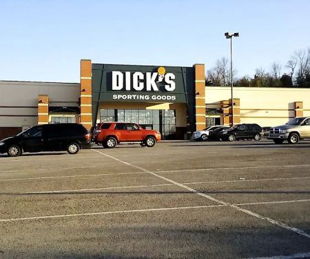 DICK'S Sporting Goods