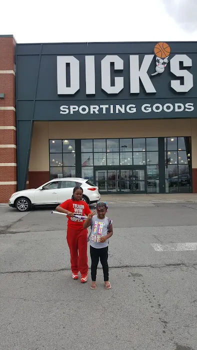 DICK'S Sporting Goods Picture 14