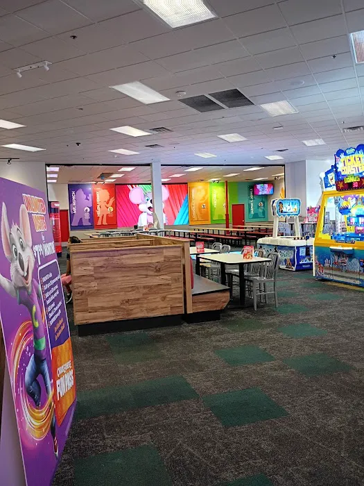 Chuck E. Cheese Picture 4
