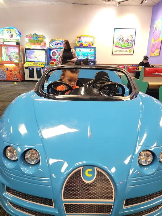 Chuck E. Cheese Picture 7