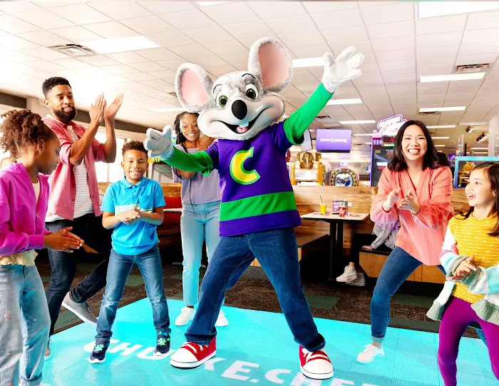 Chuck E. Cheese Picture 7