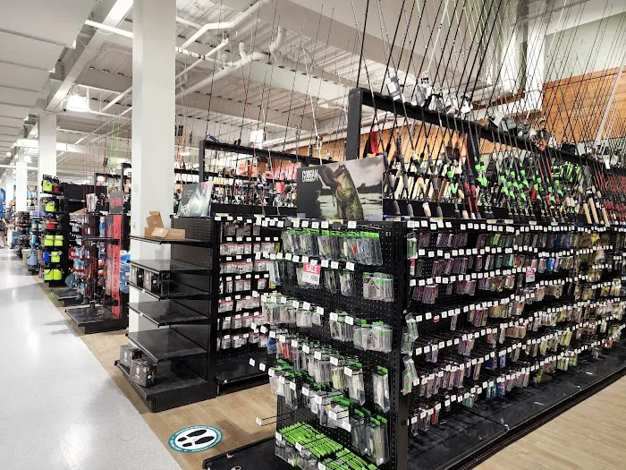 DICK'S Sporting Goods Picture 9