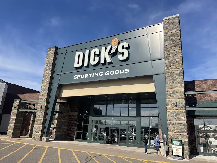 DICK'S Sporting Goods Picture 10