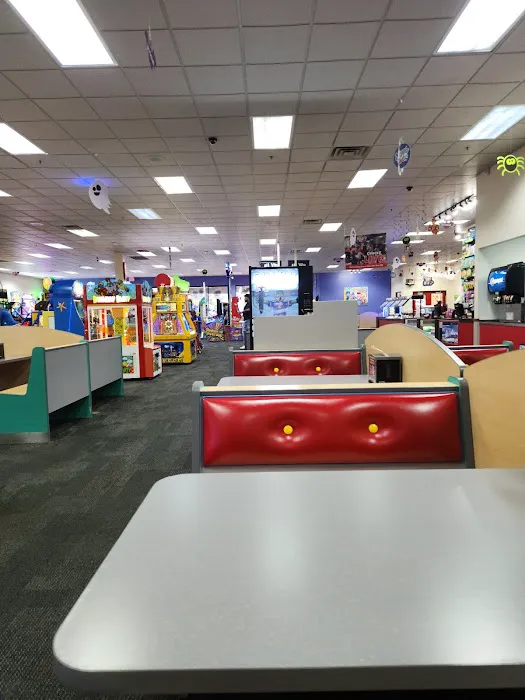 Chuck E. Cheese Picture 7