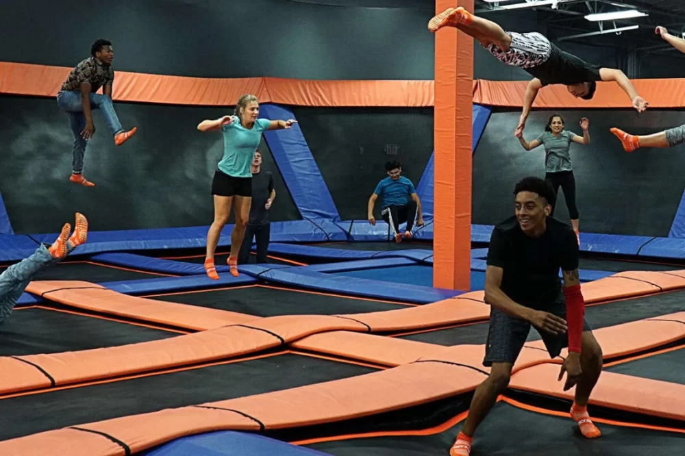 How to Maximize Fun at Trampoline Parks: Tips and Activities